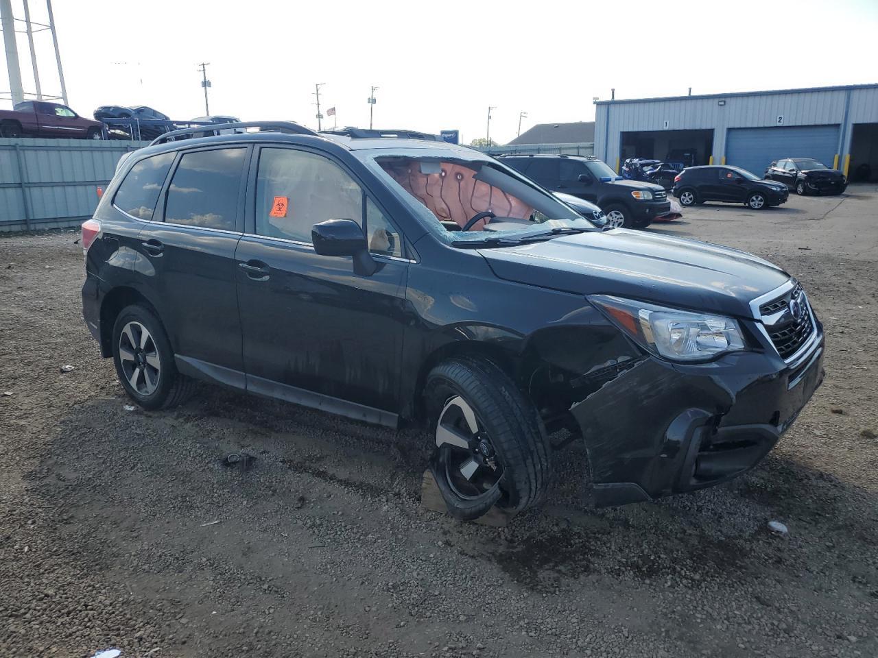 2018 SUBARU FORESTER