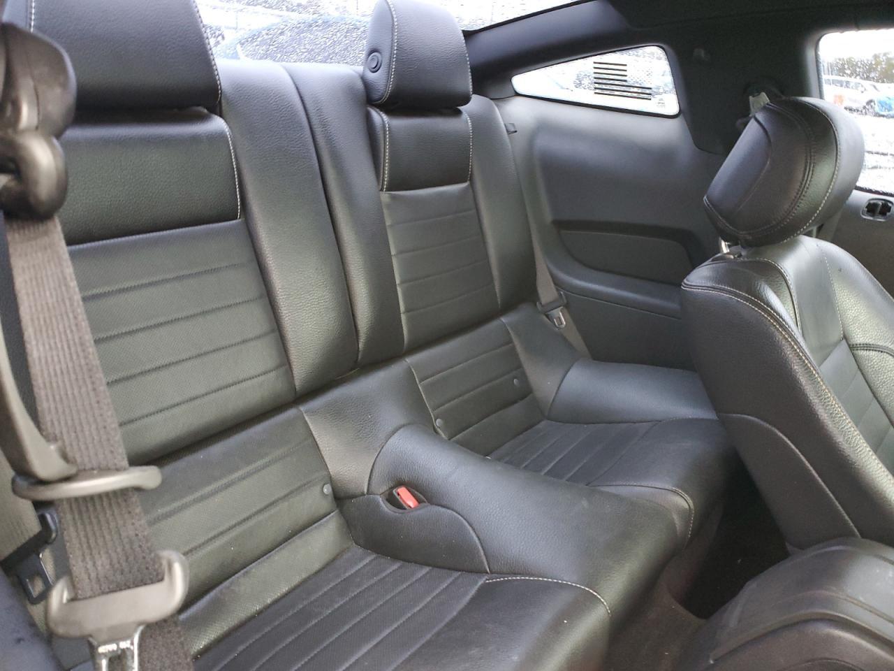 2012 FORD MUSTANG