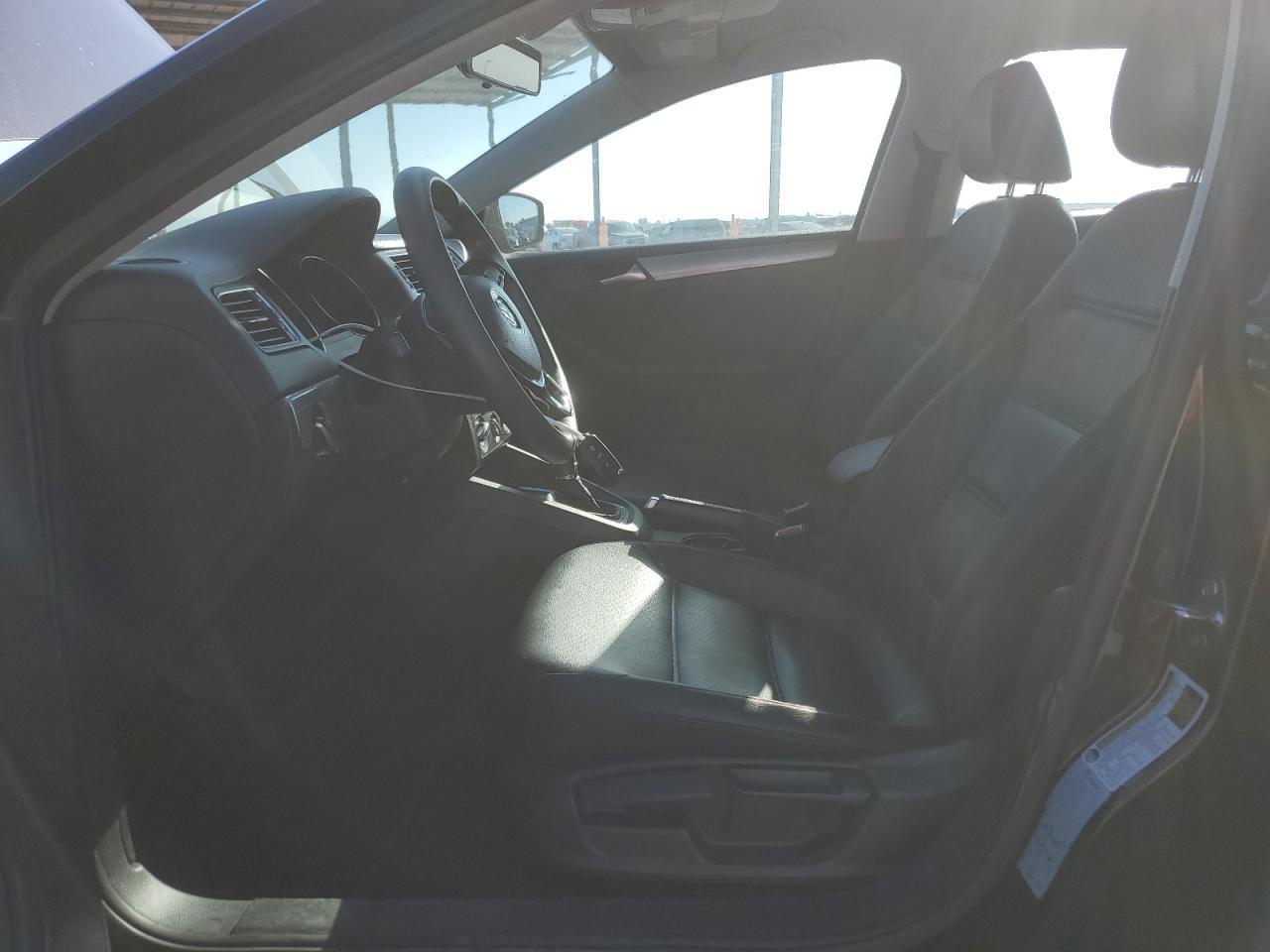 2018 VOLKSWAGEN JETTA