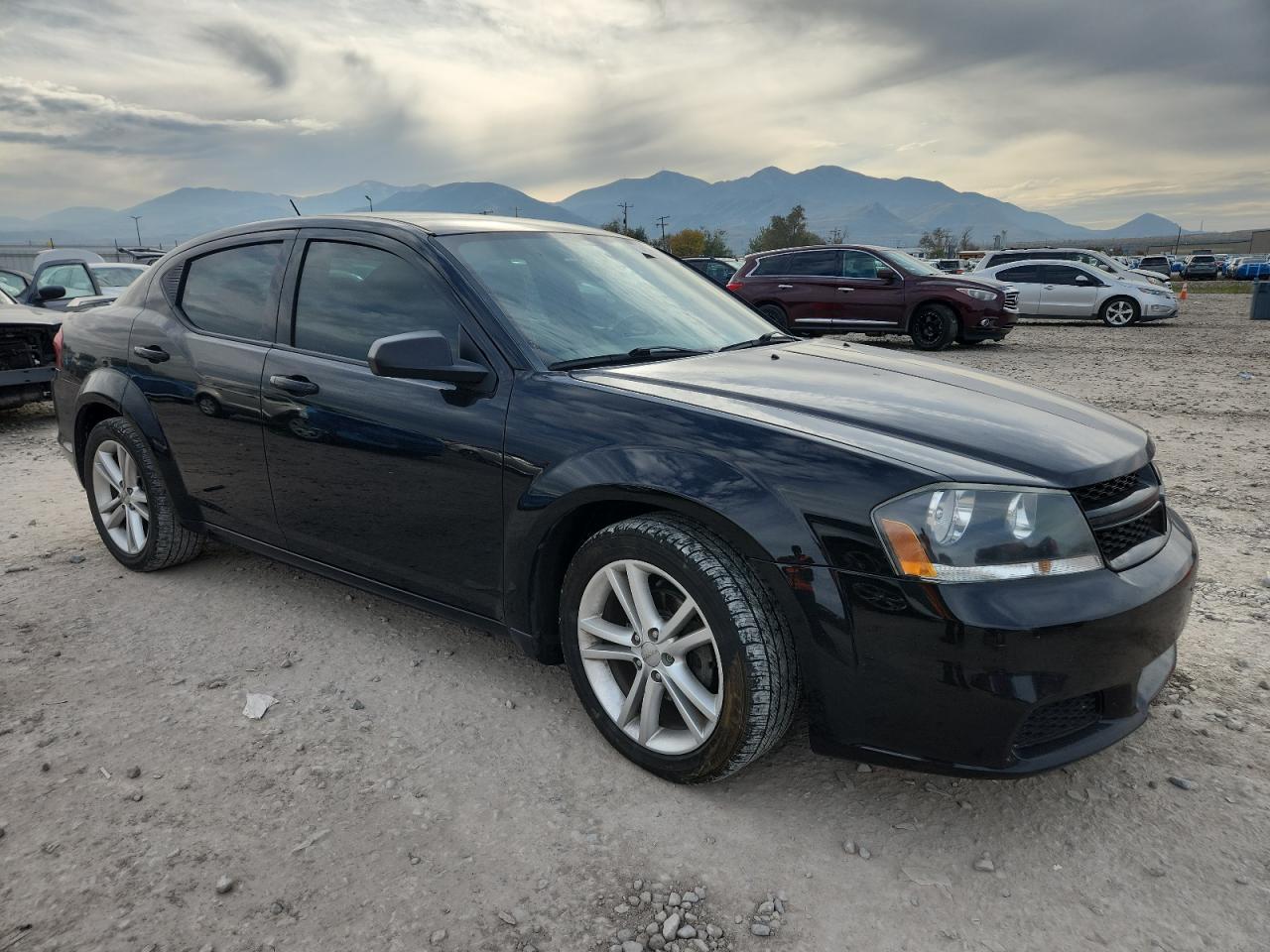 2014 DODGE Avenger