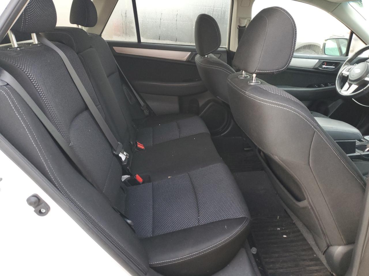 2015 SUBARU Outback