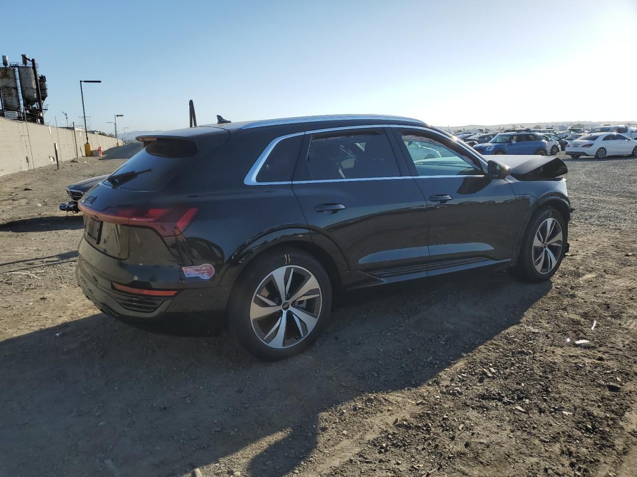 2024 AUDI Q8
