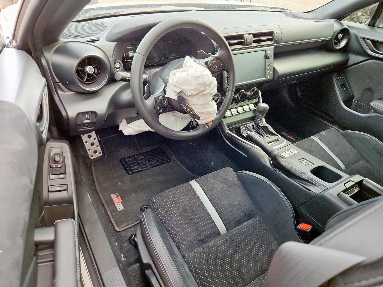 2025 TOYOTA GR 86