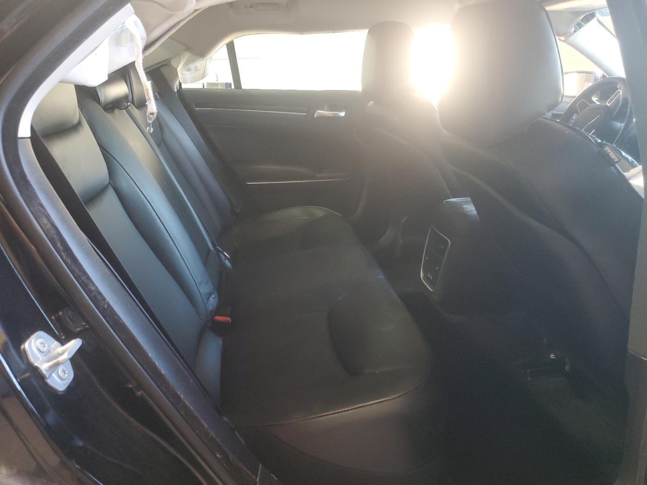 2017 CHRYSLER 300