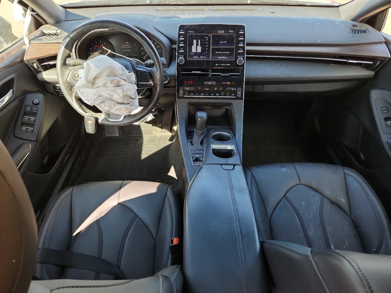 2022 TOYOTA Avalon