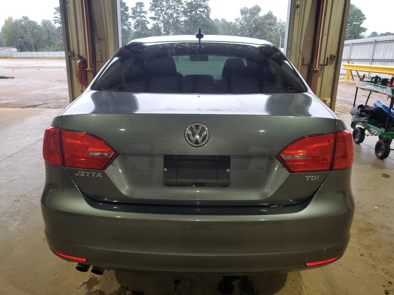 2012 VOLKSWAGEN JETTA