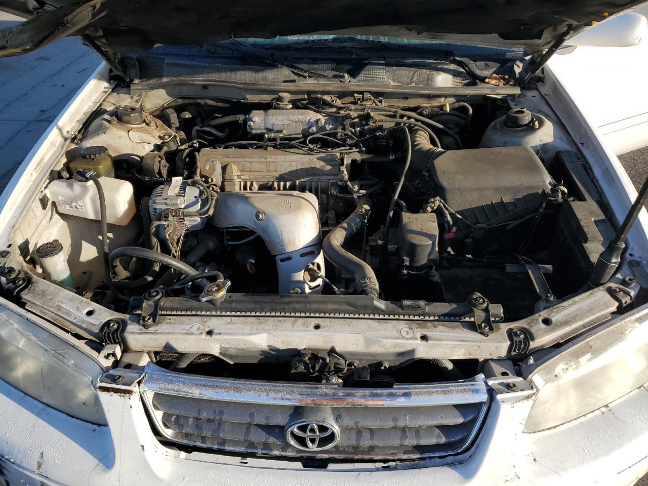 2000 TOYOTA CAMRY