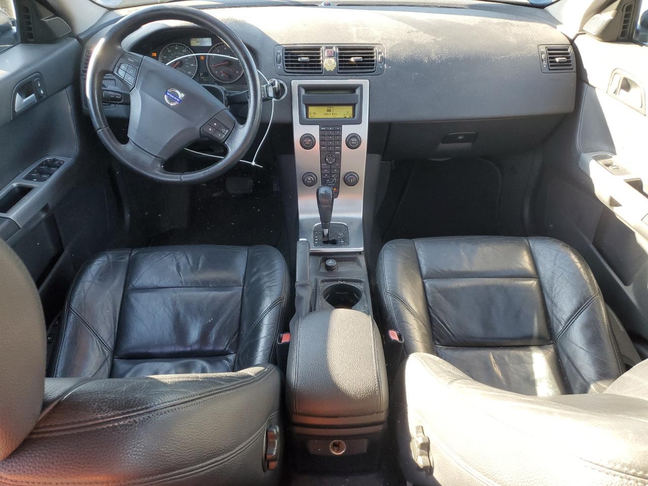 2006 VOLVO V50