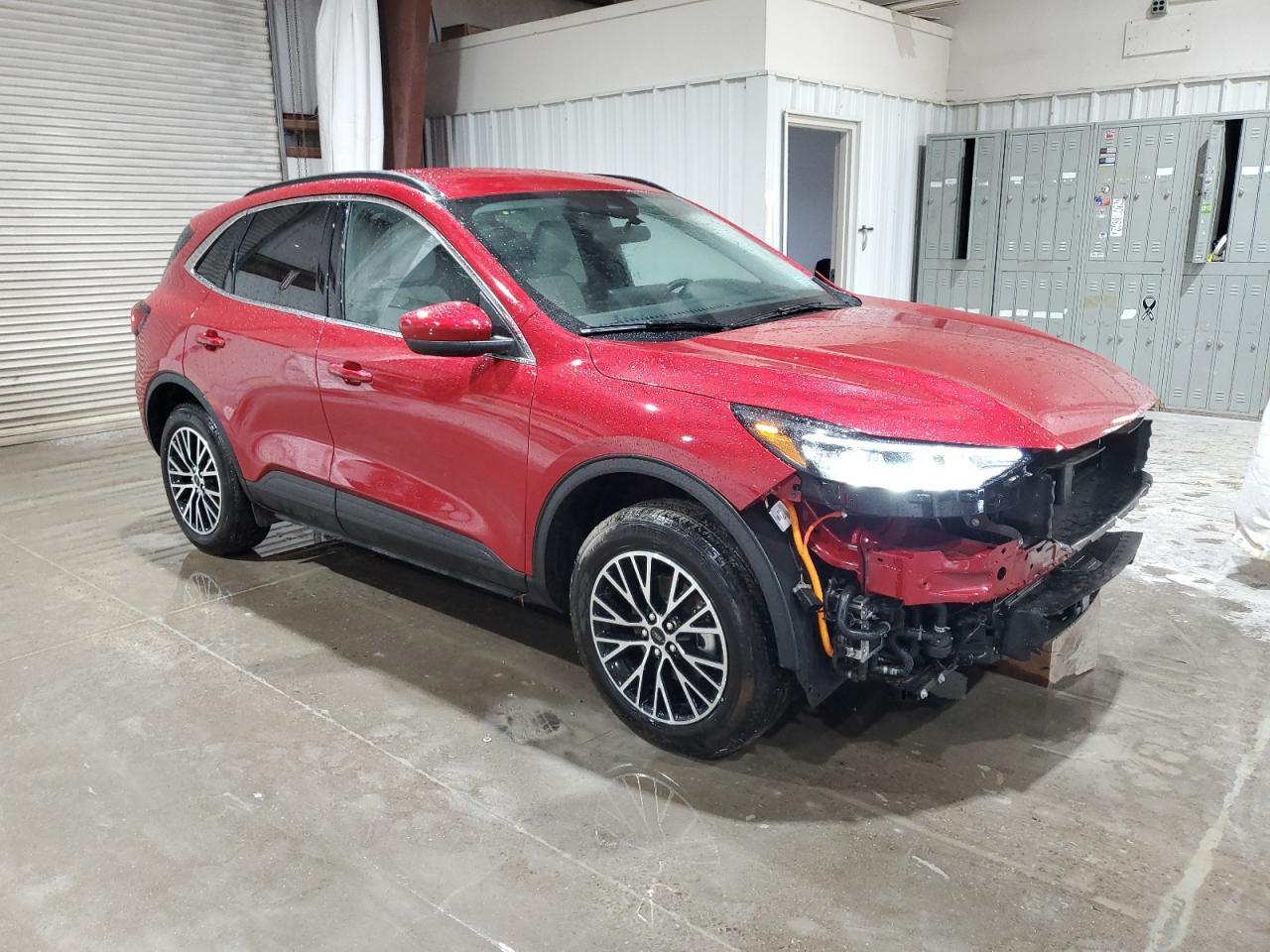 2025 FORD ESCAPE