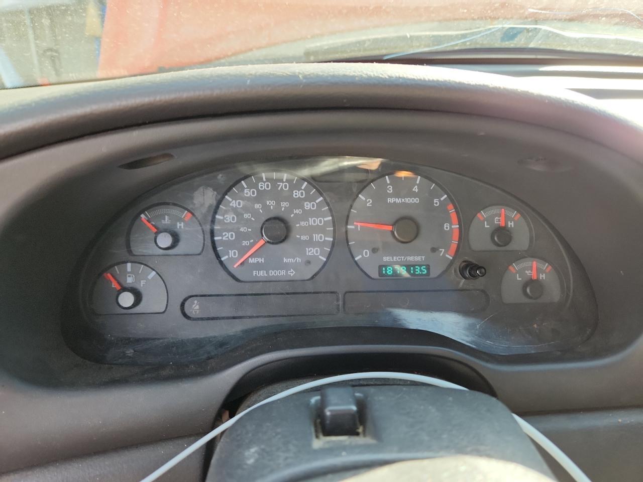 2004 FORD MUSTANG