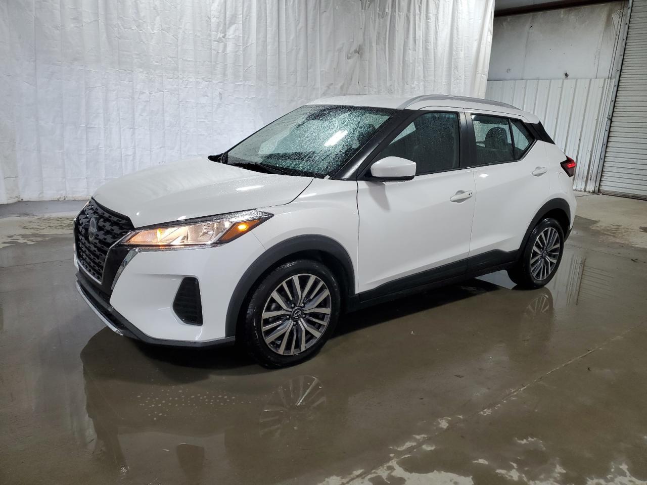 2023 NISSAN KICKS