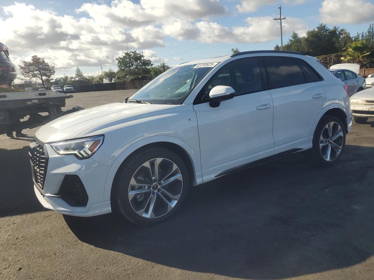 2022 AUDI Q3