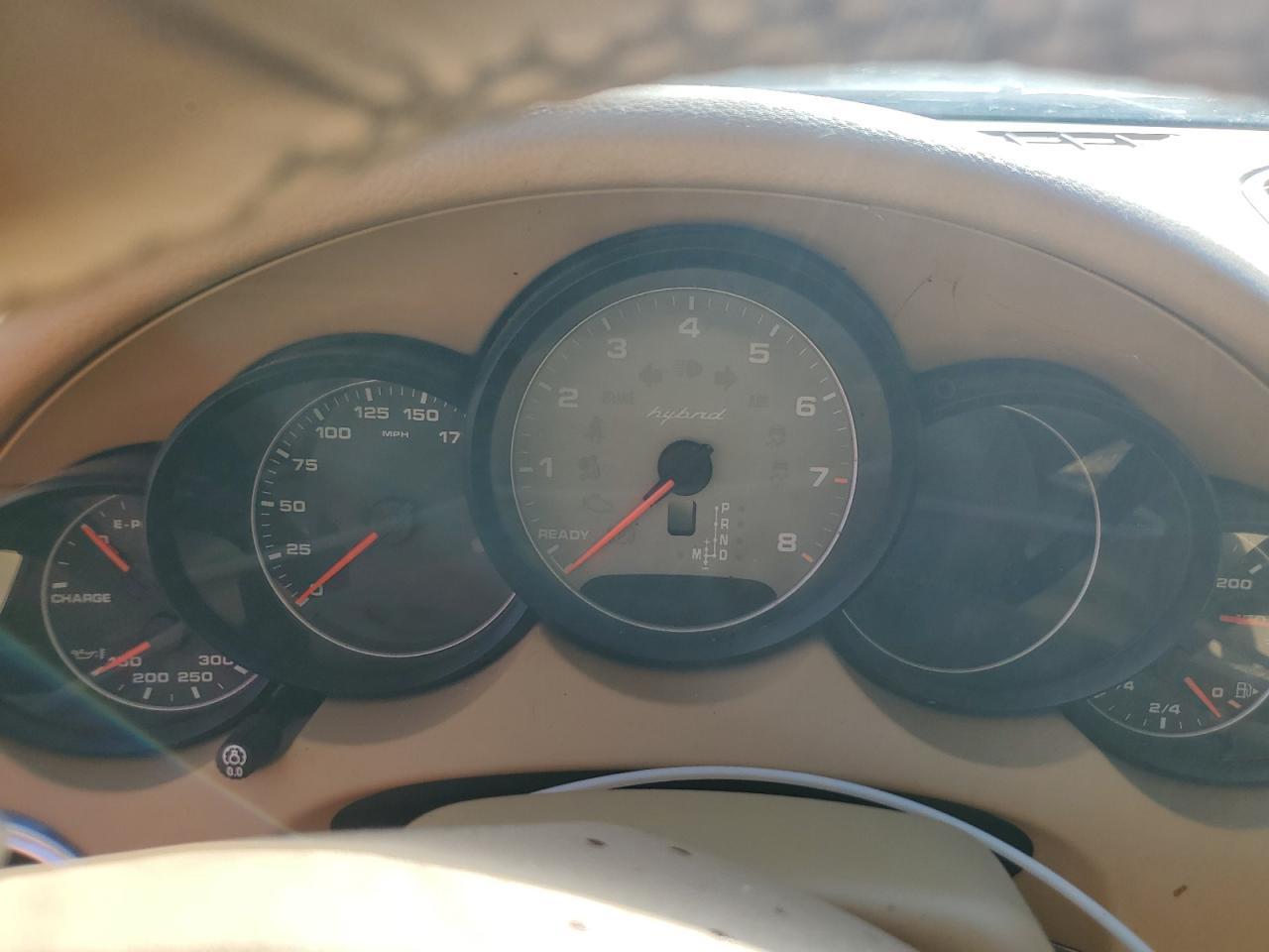 2012 PORSCHE CAYENNE