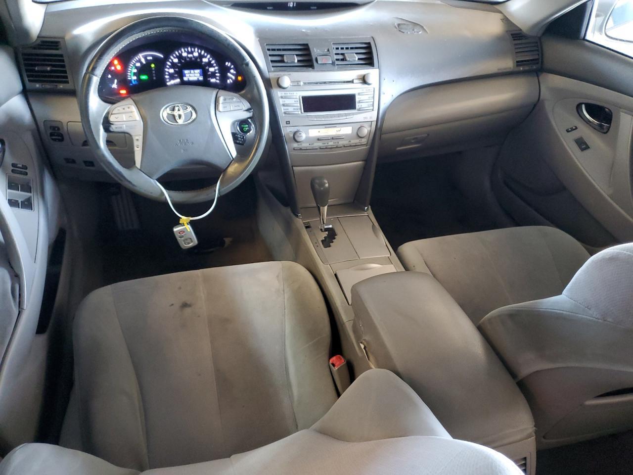 2010 TOYOTA CAMRY