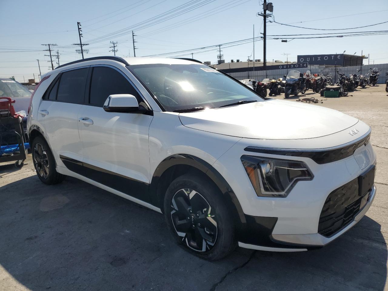 2023 KIA Niro