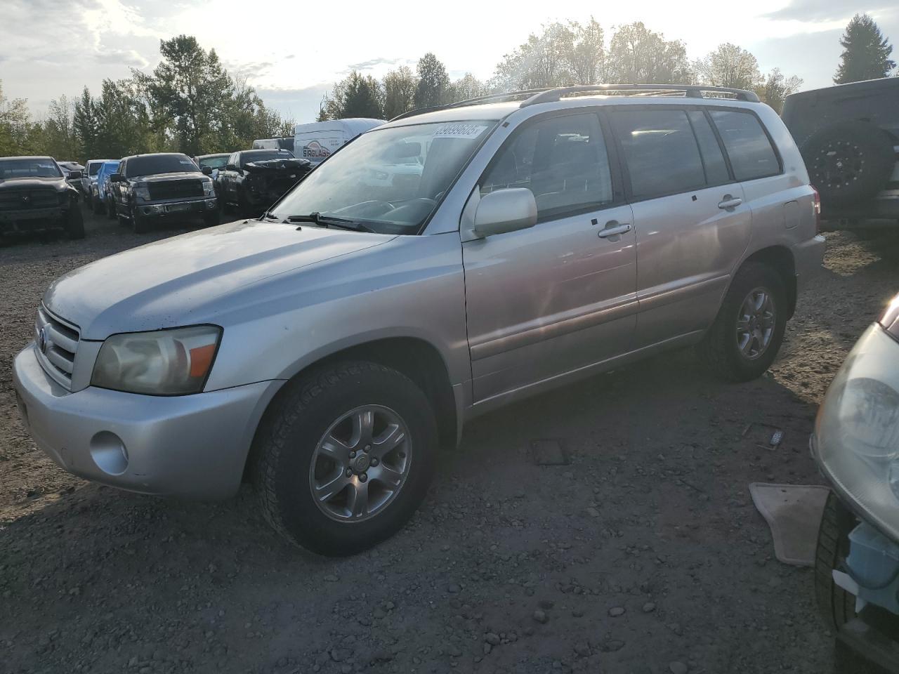 2005 TOYOTA HIGHLANDER