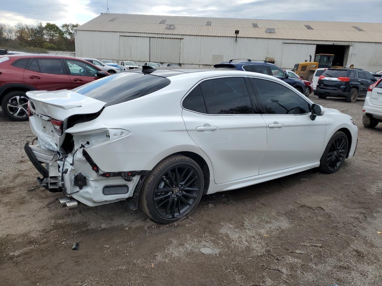 2024 TOYOTA CAMRY