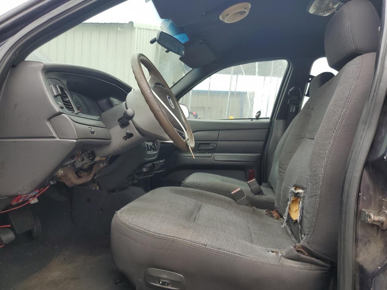 2003 FORD Crown Victoria