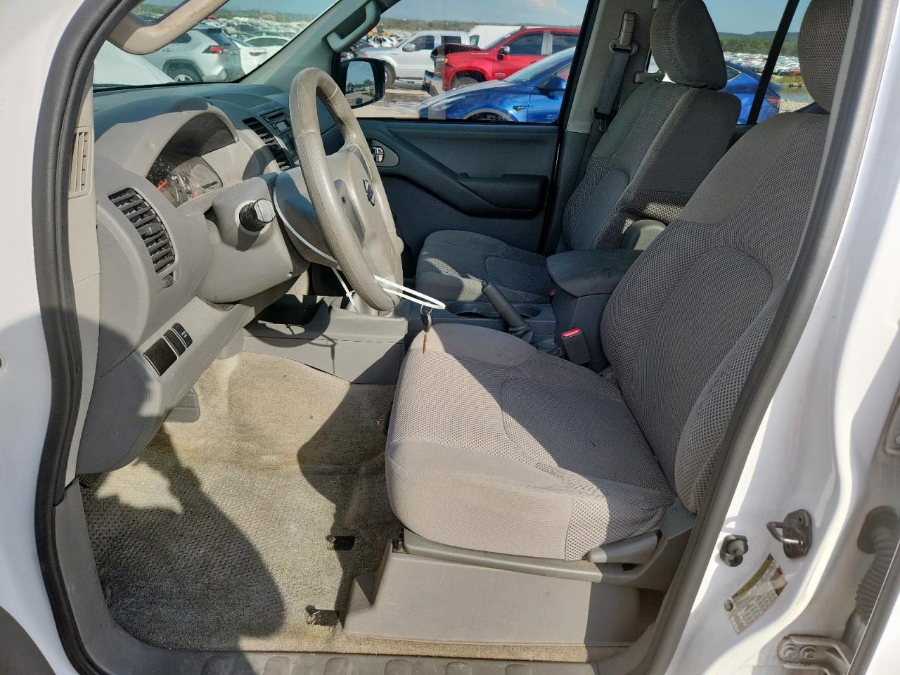 2012 NISSAN Frontier