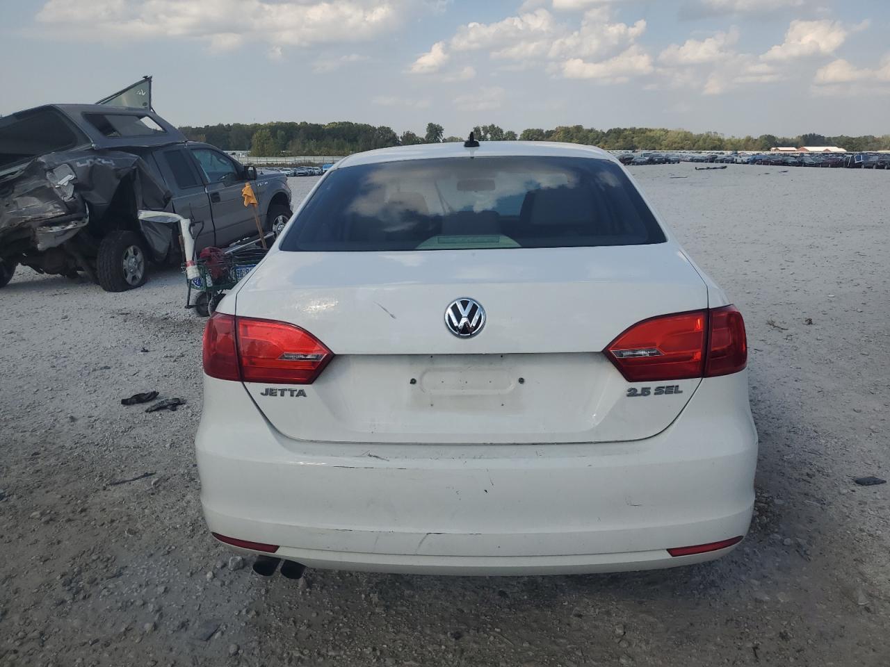 2011 VOLKSWAGEN JETTA