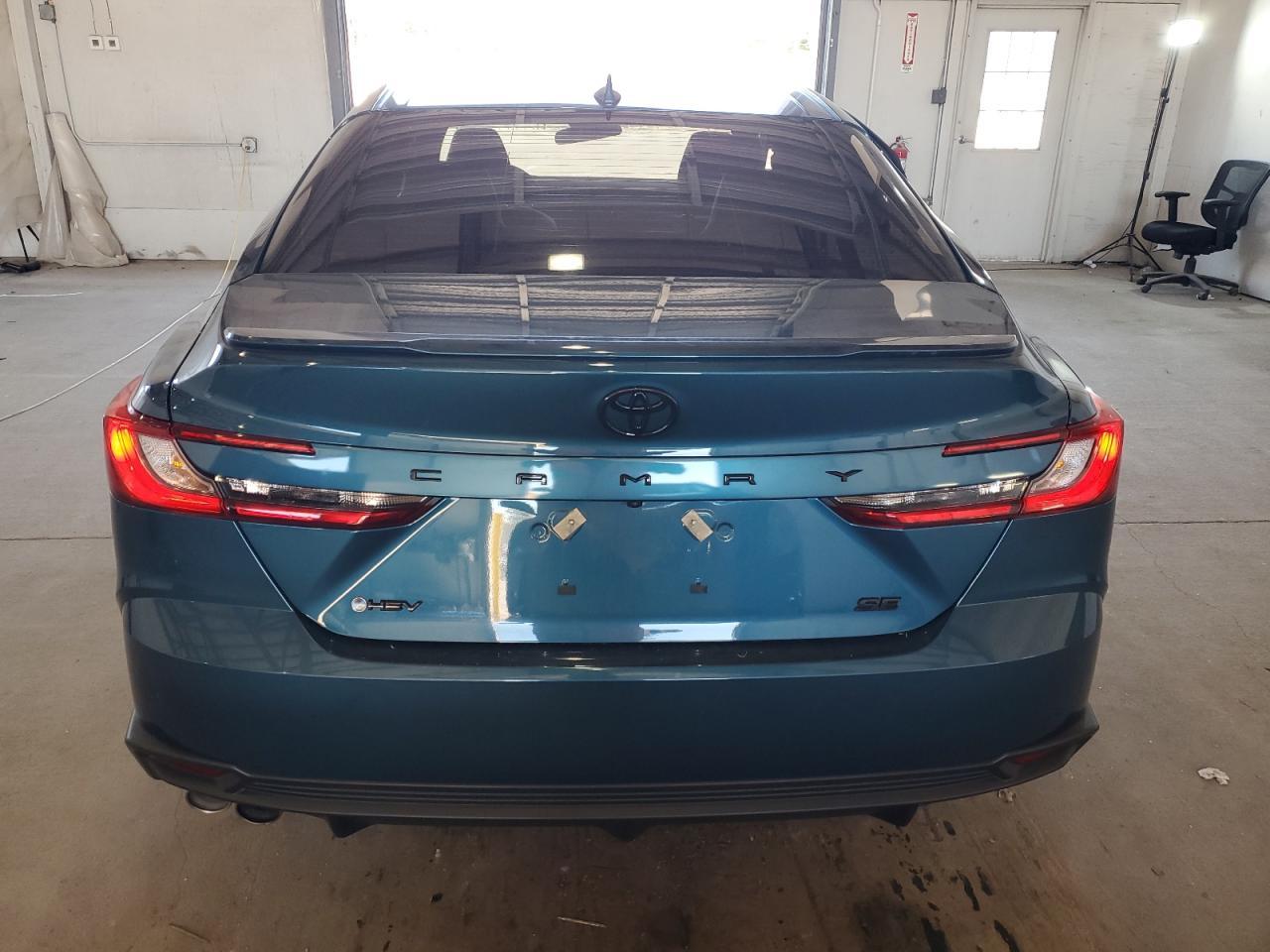 2025 TOYOTA CAMRY