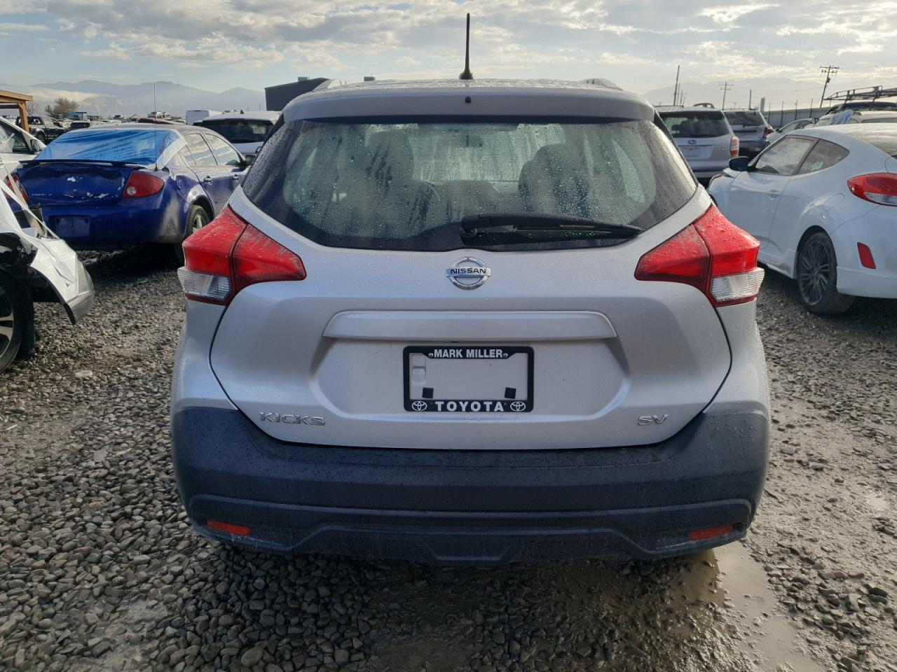 2019 NISSAN KICKS