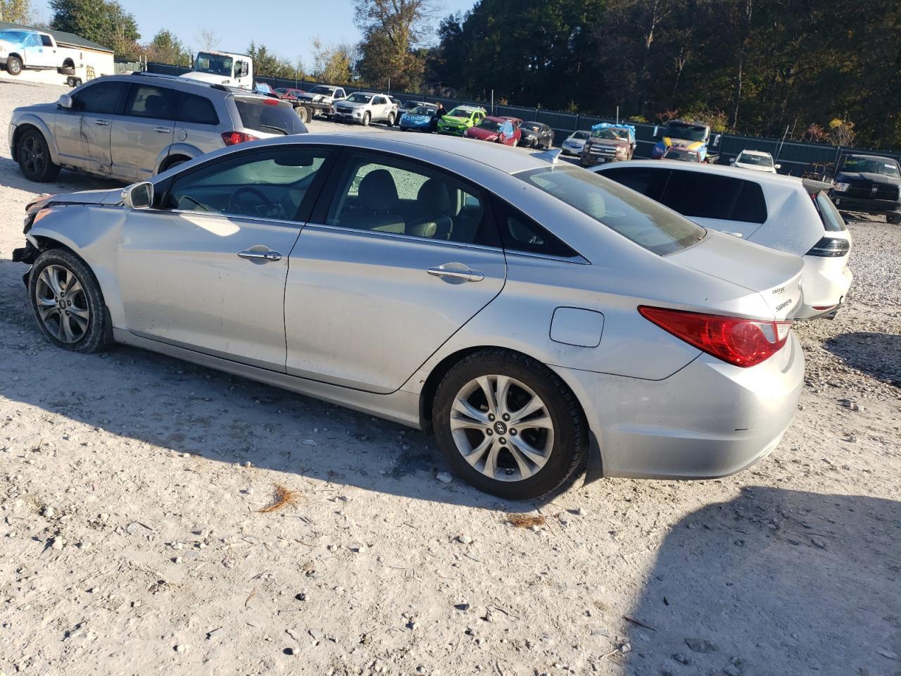2011 HYUNDAI SONATA