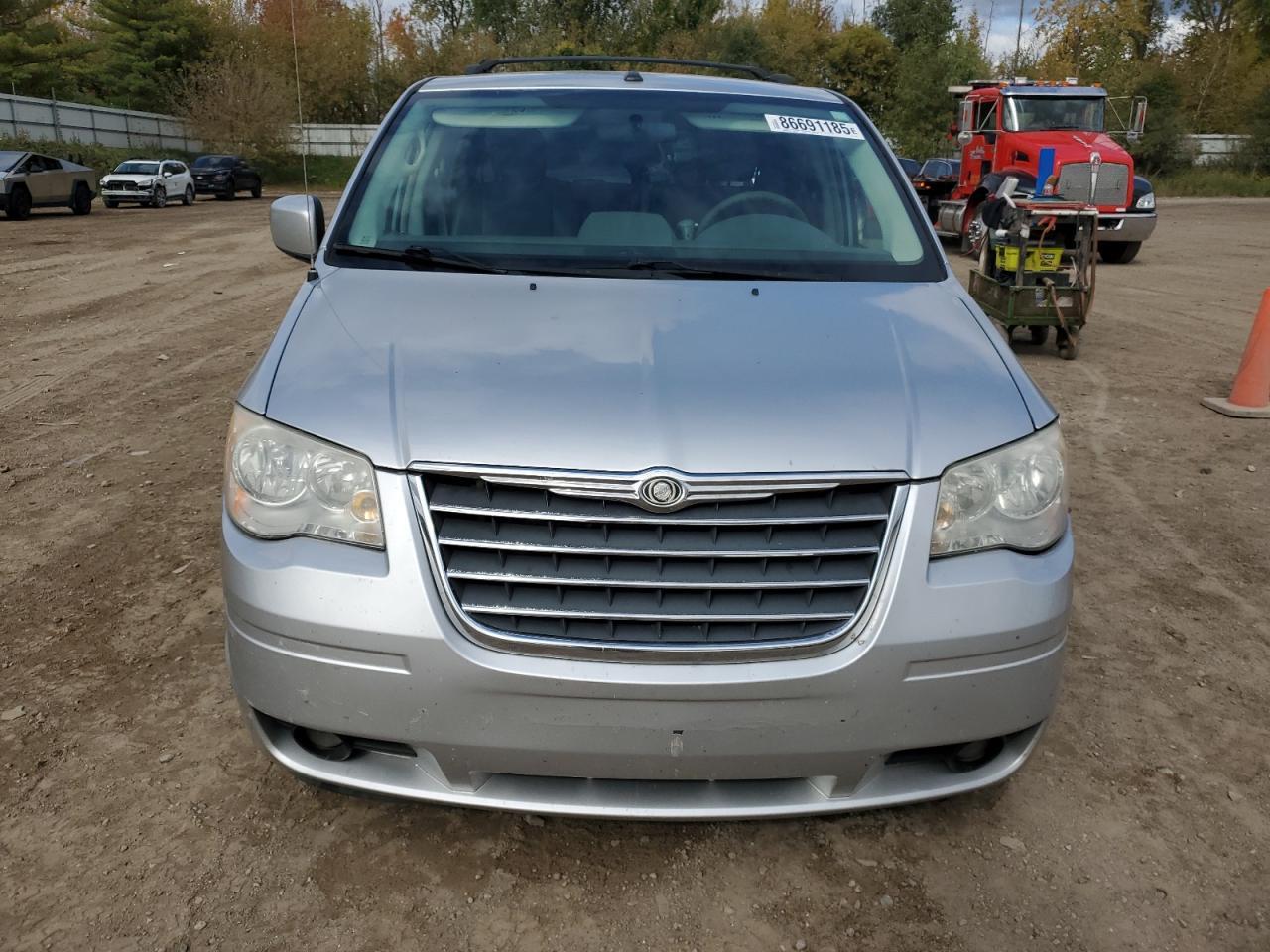 2010 CHRYSLER Town & Country