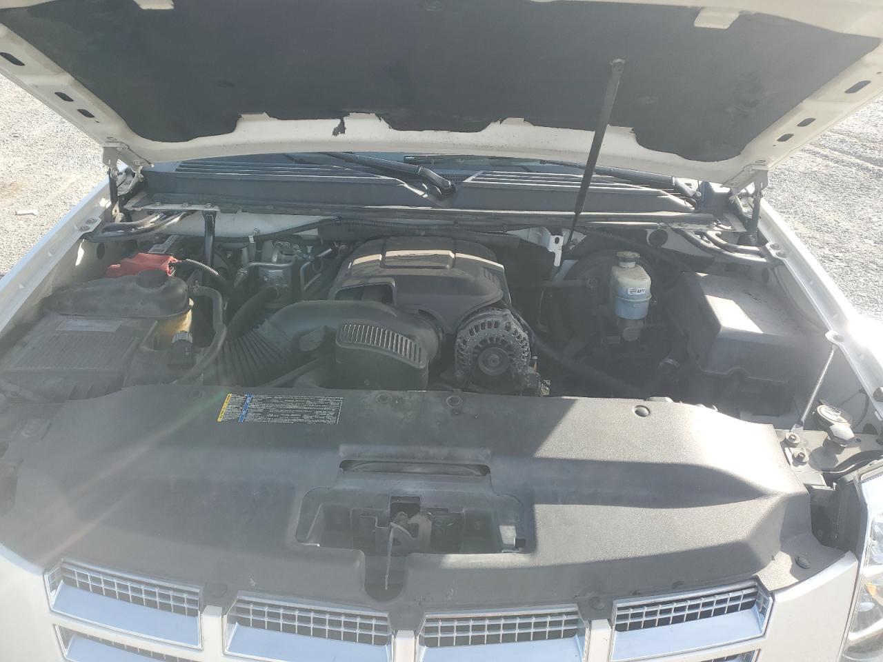 2011 CADILLAC ESCALADE