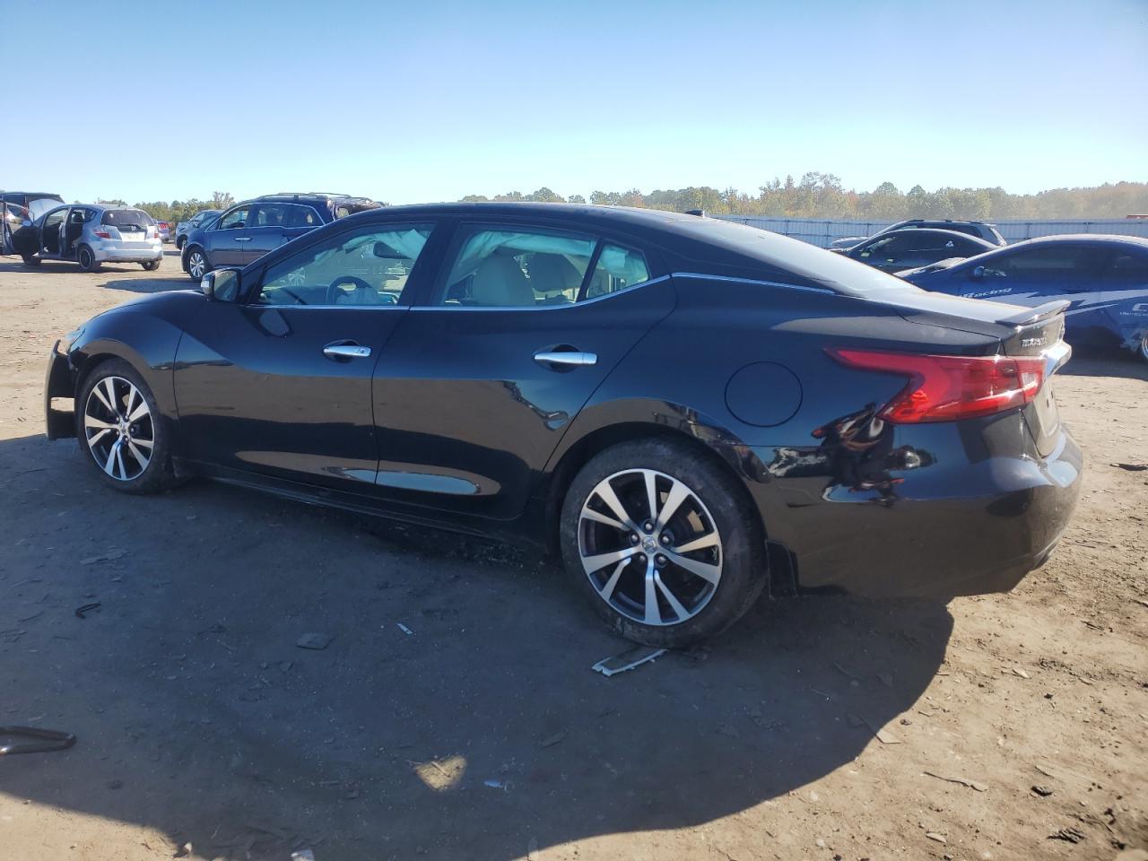2017 NISSAN Maxima