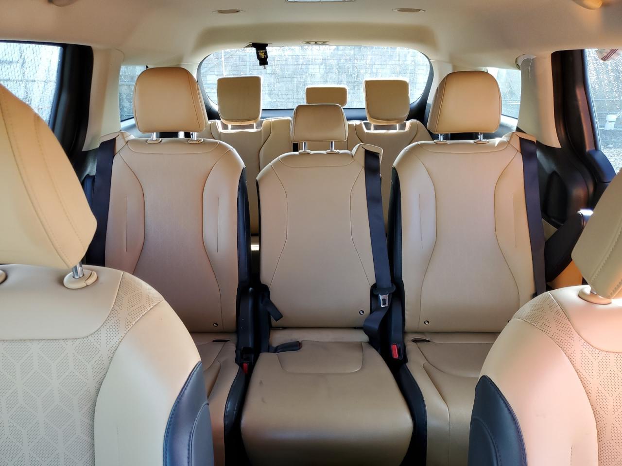 2024 KIA Carnival