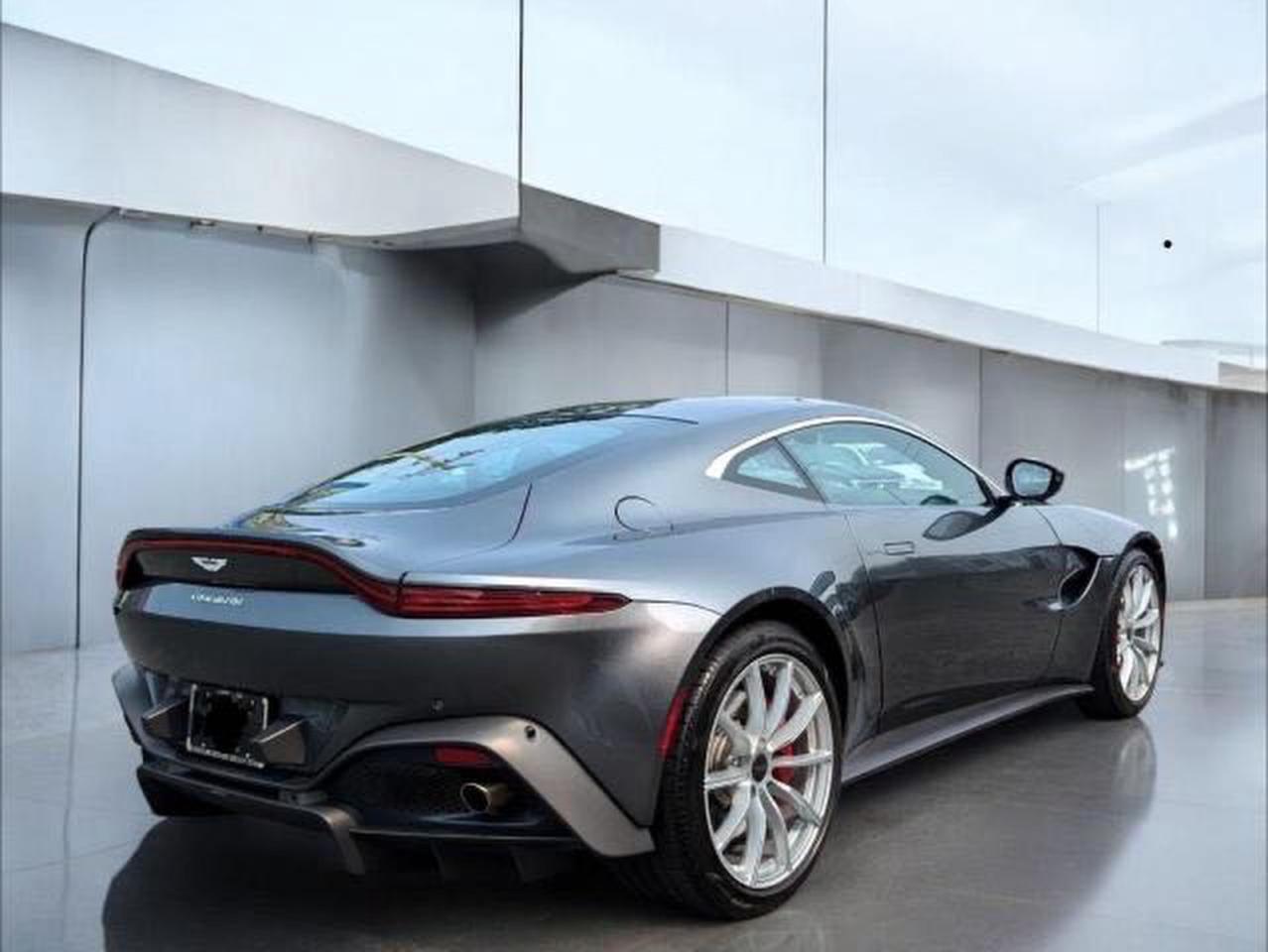 2019 Aston Martin Vantage