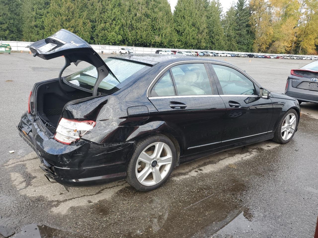 2011 MERCEDES-BENZ C-CLASS