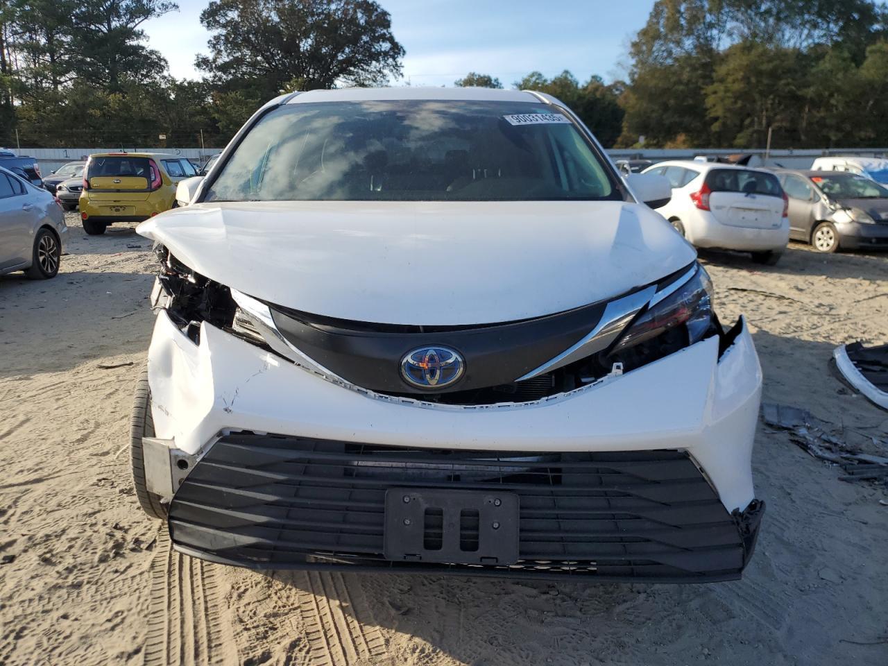 2024 TOYOTA SIENNA