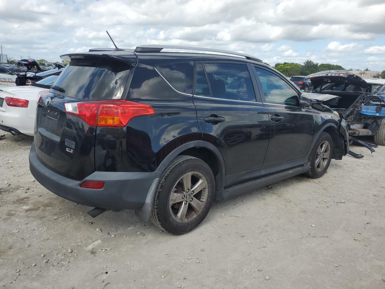 2015 TOYOTA RAV4
