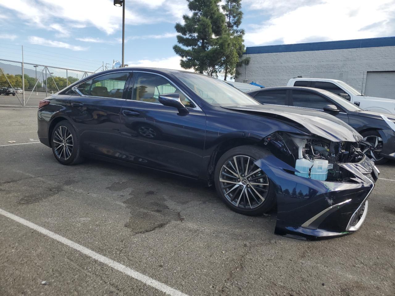 2022 LEXUS ES 350