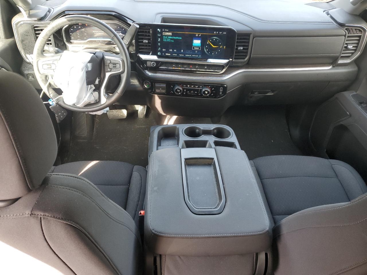 2025 CHEVROLET Silverado
