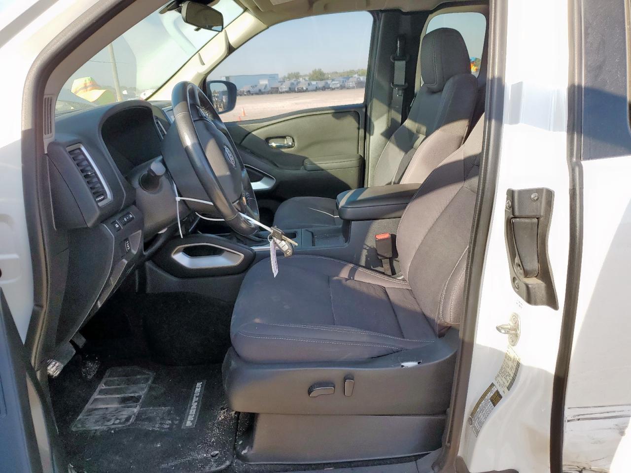 2023 NISSAN Frontier
