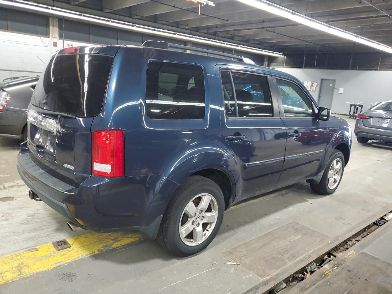 2011 HONDA PILOT