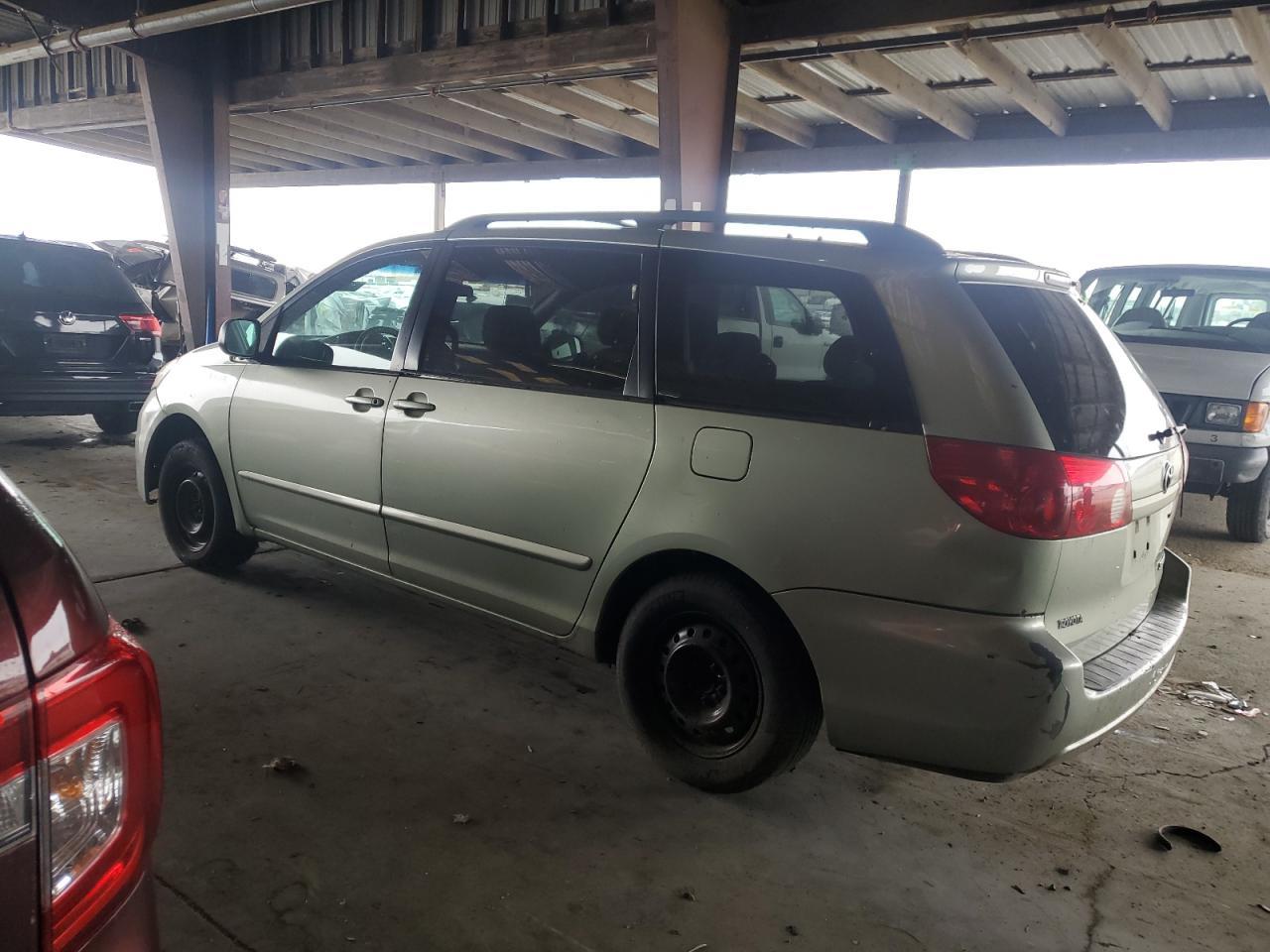 2006 TOYOTA SIENNA