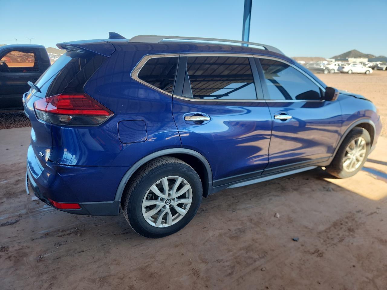 2017 NISSAN ROGUE