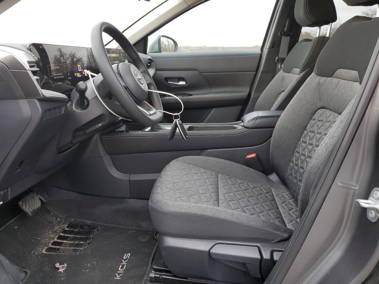 2025 NISSAN KICKS