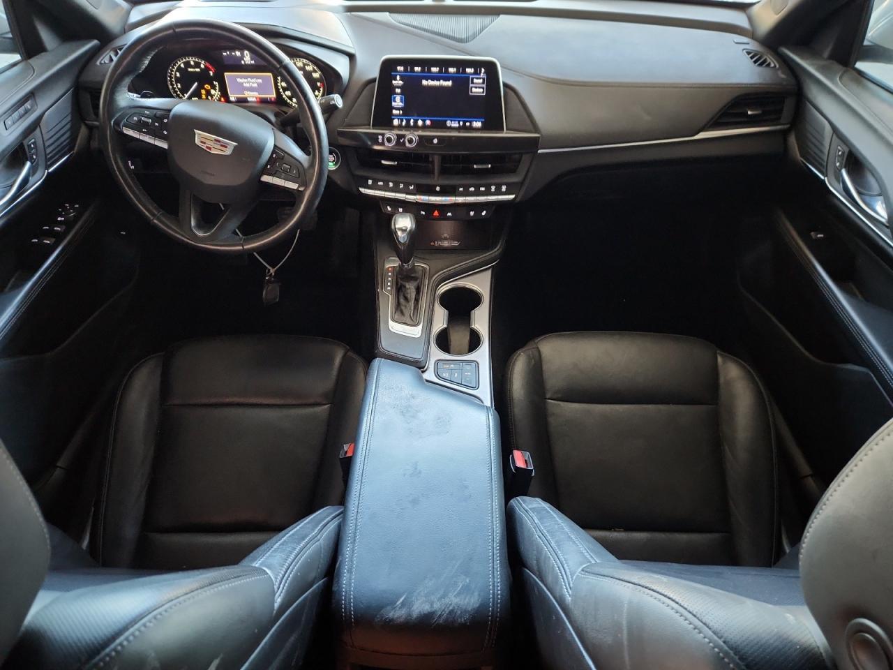 2022 CADILLAC CT4