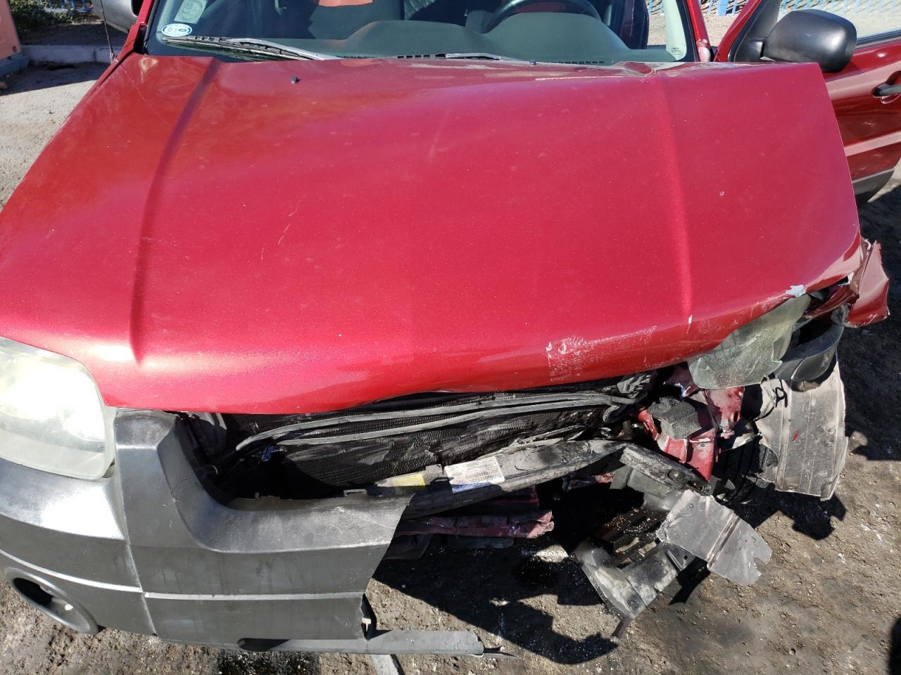 2005 FORD ESCAPE