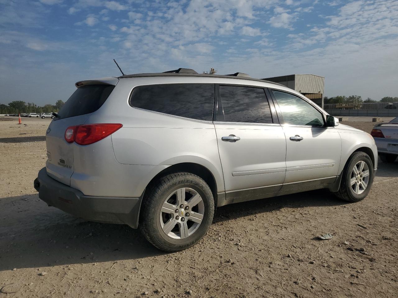 2010 CHEVROLET TRAVERSE