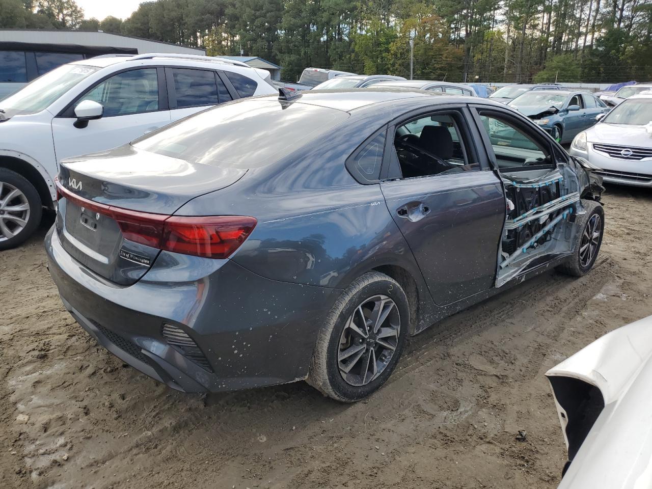 2023 KIA FORTE