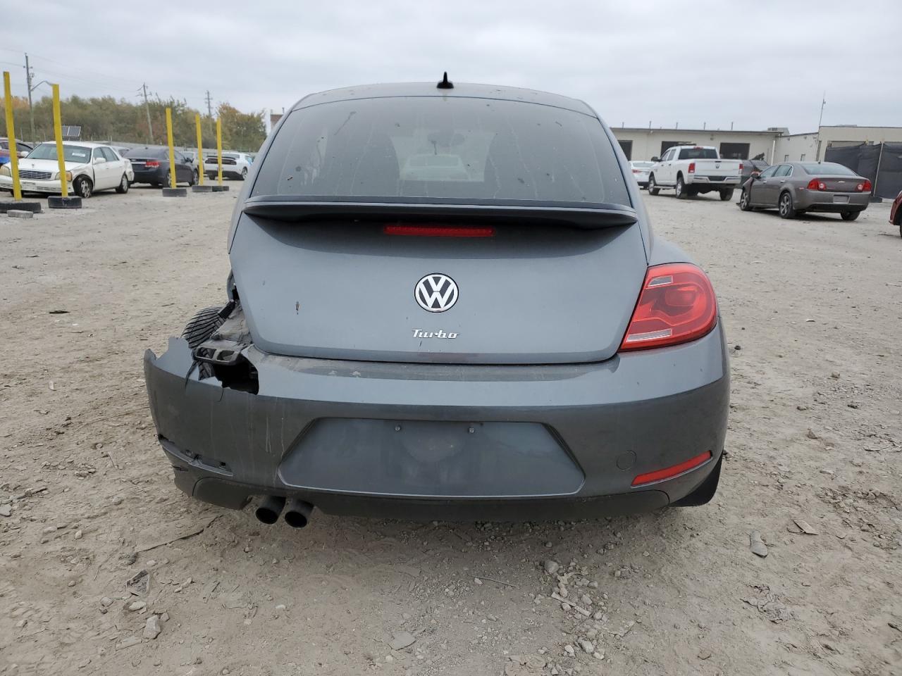 2016 VOLKSWAGEN Beetle