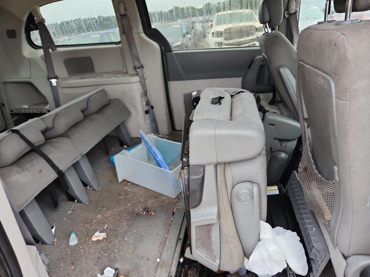 2010 DODGE GRAND CARAVAN