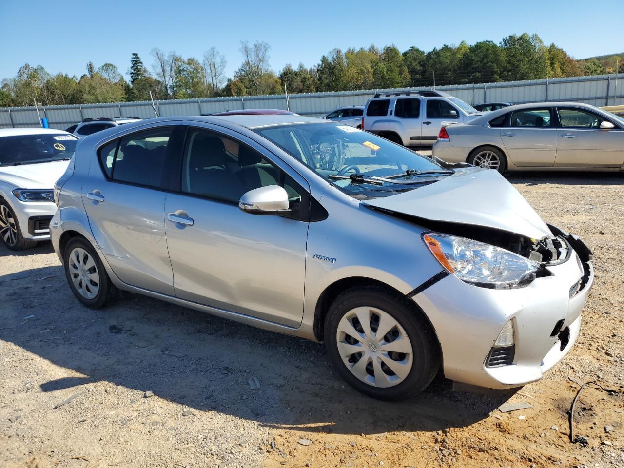 2012 TOYOTA Prius c
