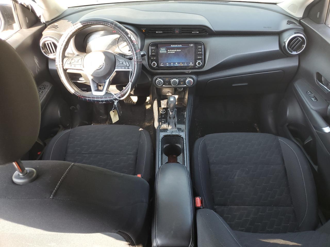 2024 NISSAN KICKS